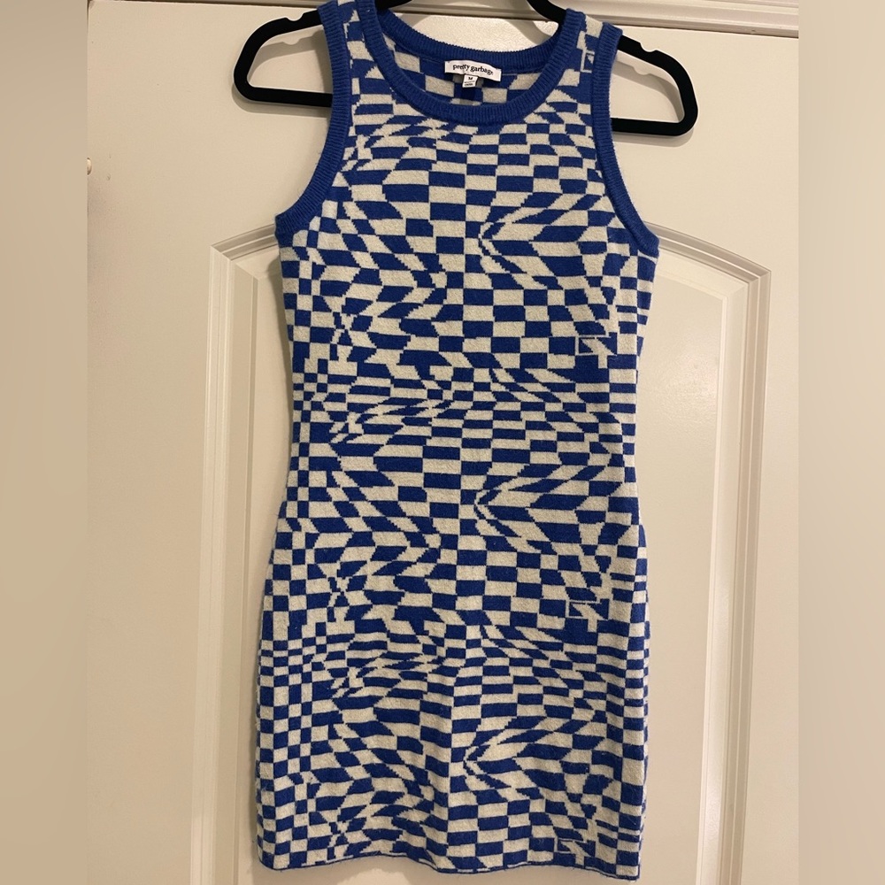 Illusion Print Dress - Knit material- Size M - Worn 5 times/Bought @boutique